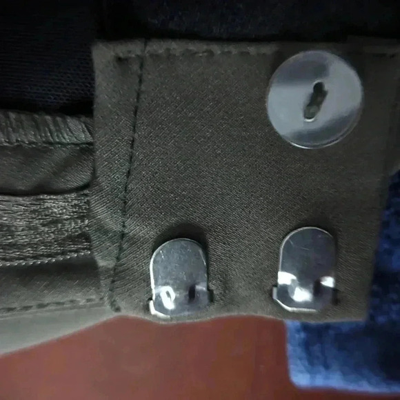 Women's Nine West Magic Waist Skinny Pants Size 14 Olive Landis (EUC) - Picture 8 of 16